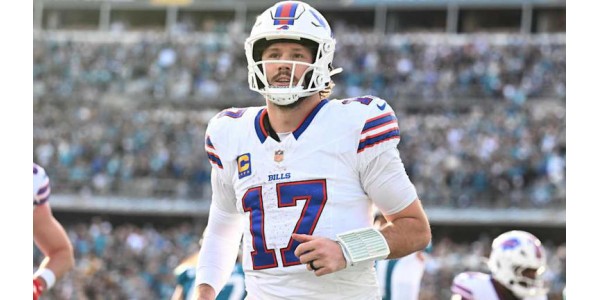 Josh Allen intensifie son entraînement pour améliorer ses passes longues Josh Allen intensifie son entraînement pour améliorer ses passes longues